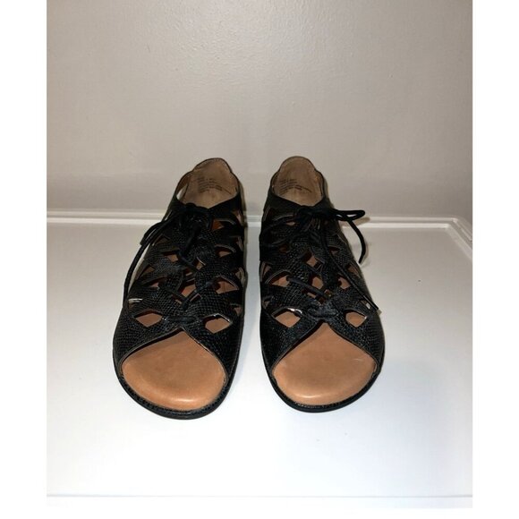 GENTLE SOULS by Kenneth Cole Betsi Flat Lace-up Sandal Sandal Black Sz 9M - Picture 4 of 13